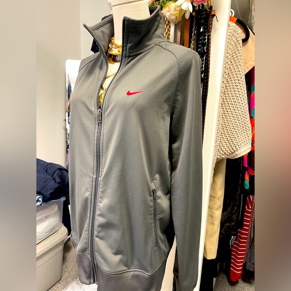 NIKE THE ATHLETIC DEPT Swoosh Logo Full Zip Track Jacket Gray Size Medium - Picture 5 of 8